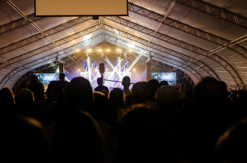 Grupos de música para fiestas en Segovia Grupos de música para fiestas en Segovia